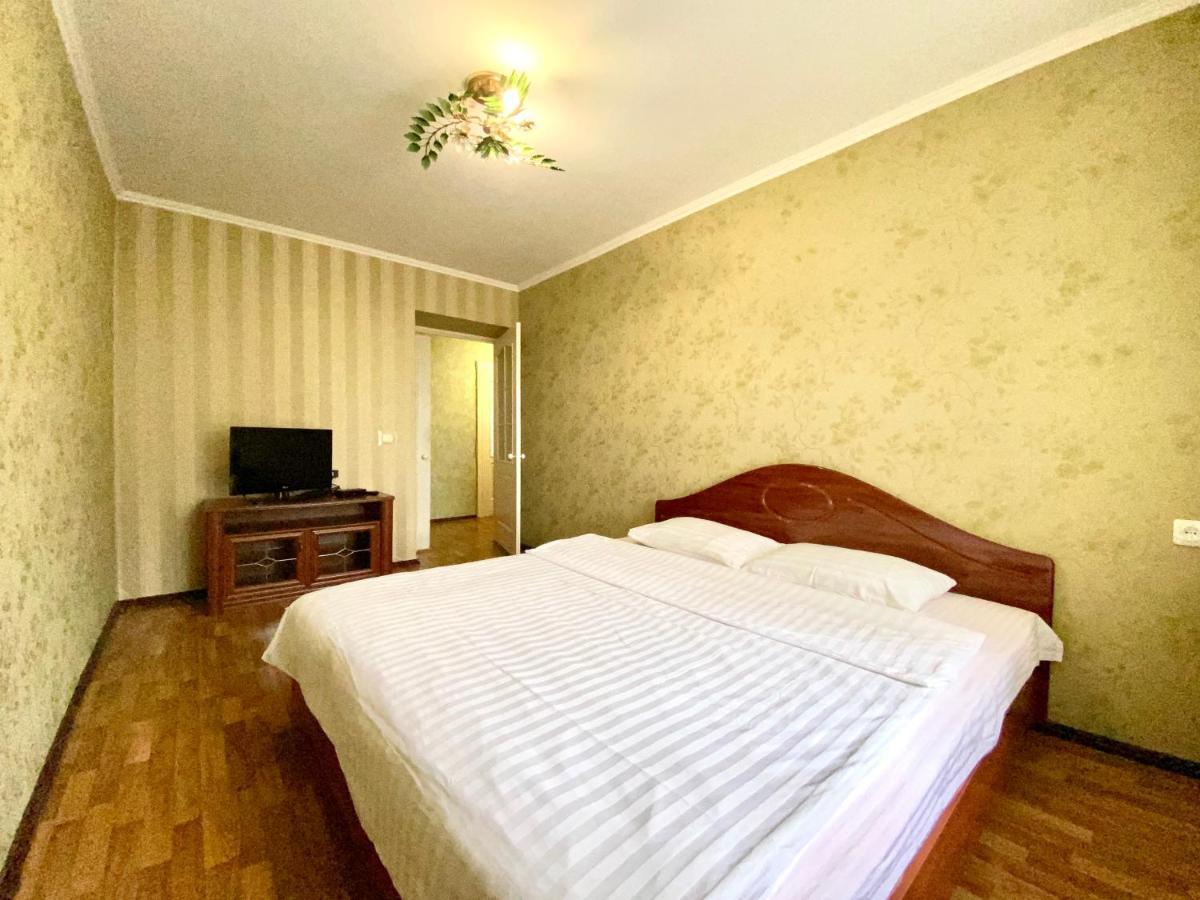 Apartpoltava Центр Полтави, Простора Та Зручна Квартира Біля Пует, 2-Окремі Кімнати, Звітна Документація Для Відрядження Dış mekan fotoğraf