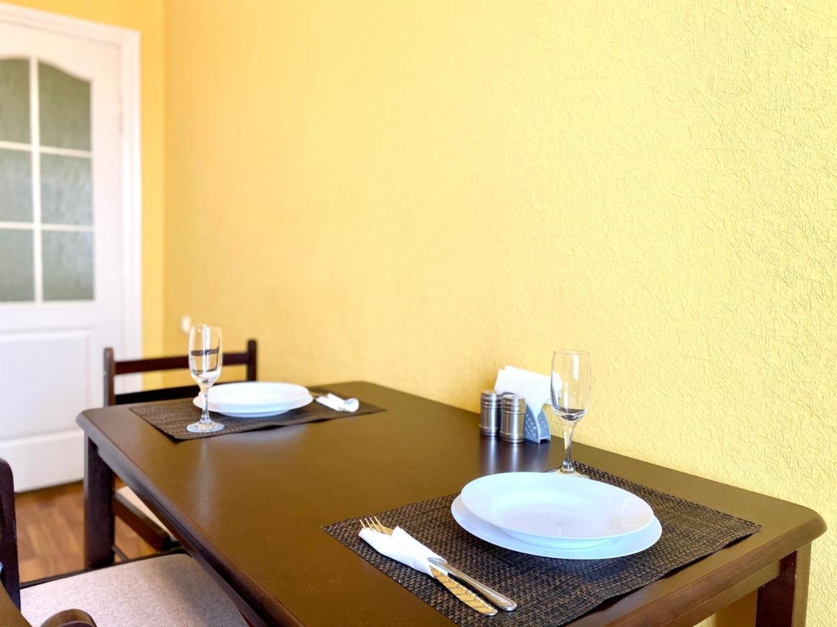 Apartpoltava Центр Полтави, Простора Та Зручна Квартира Біля Пует, 2-Окремі Кімнати, Звітна Документація Для Відрядження Dış mekan fotoğraf